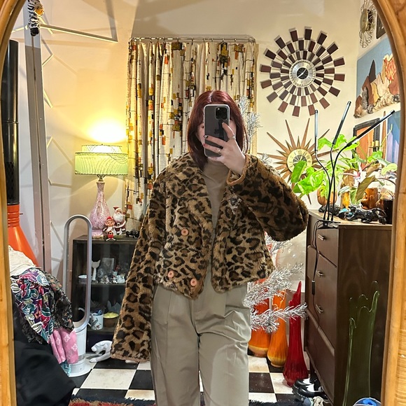 Vintage 90s fuzzy faux fur cropped chunky jacket S leopard cheetah - Picture 2 of 12